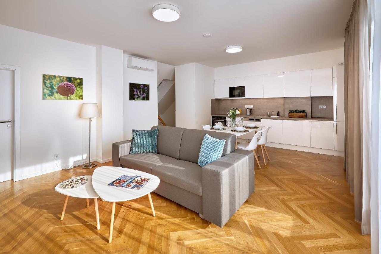 פראג Downtown Suites Rubesova מראה חיצוני תמונה