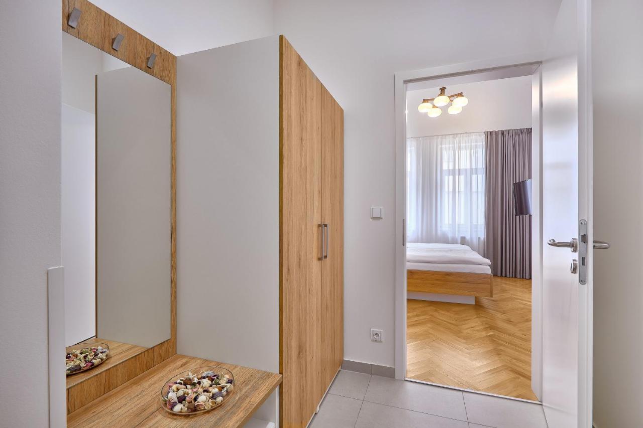 פראג Downtown Suites Rubesova מראה חיצוני תמונה