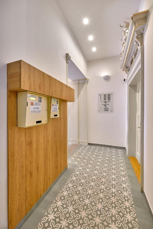 פראג Downtown Suites Rubesova מראה חיצוני תמונה